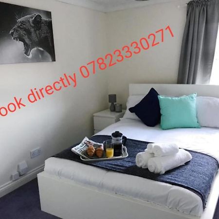 Chani Place Northampton Esterno foto