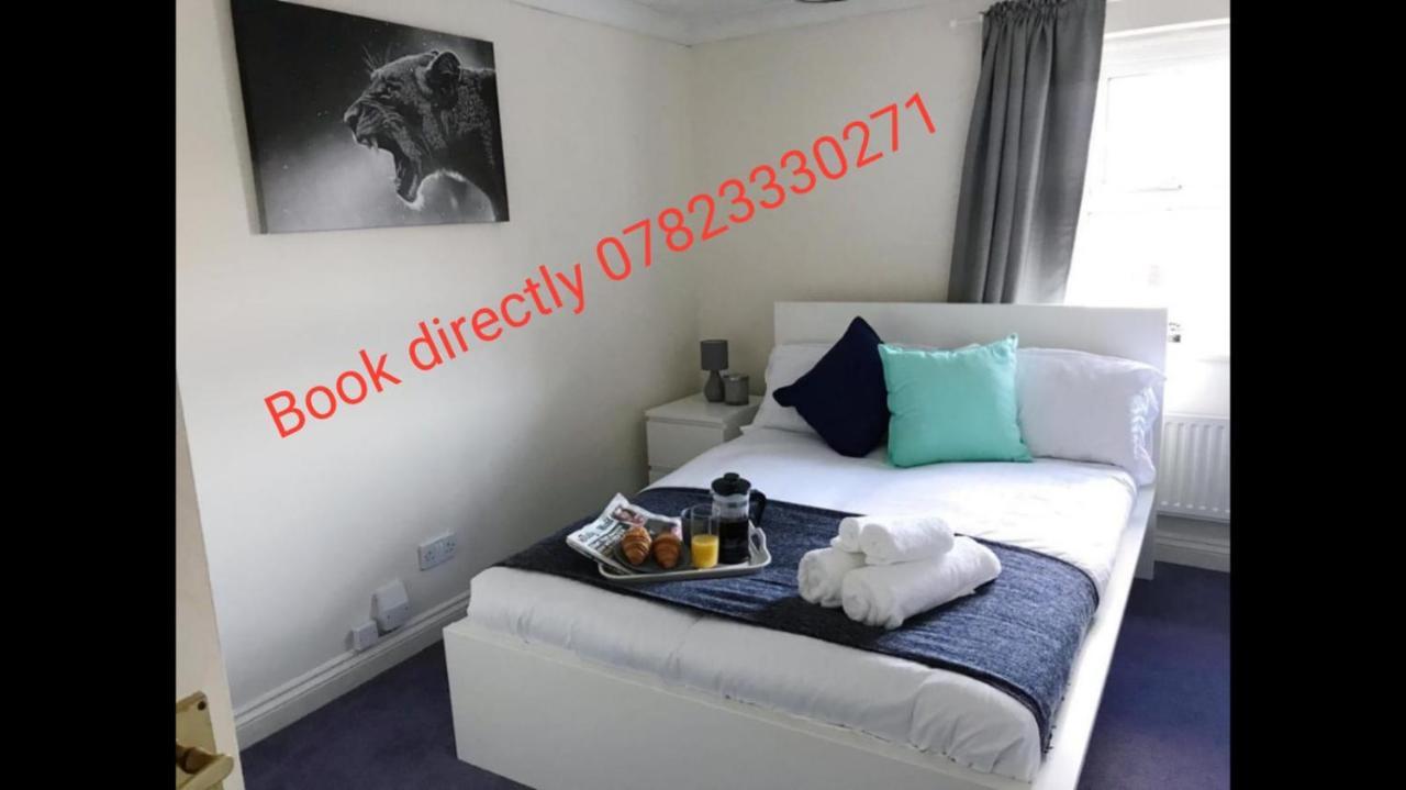 Chani Place Northampton Esterno foto