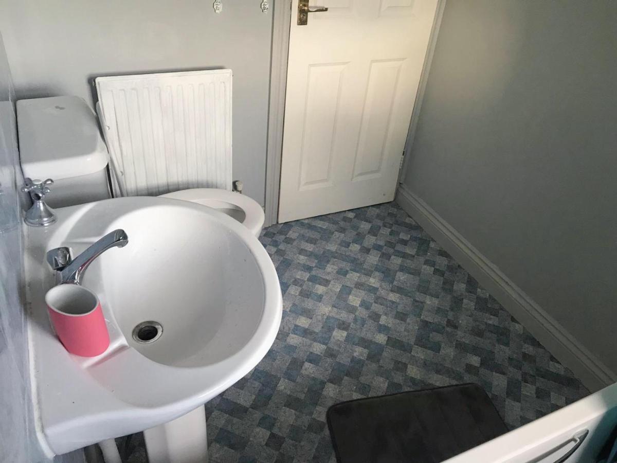 Chani Place Northampton Esterno foto