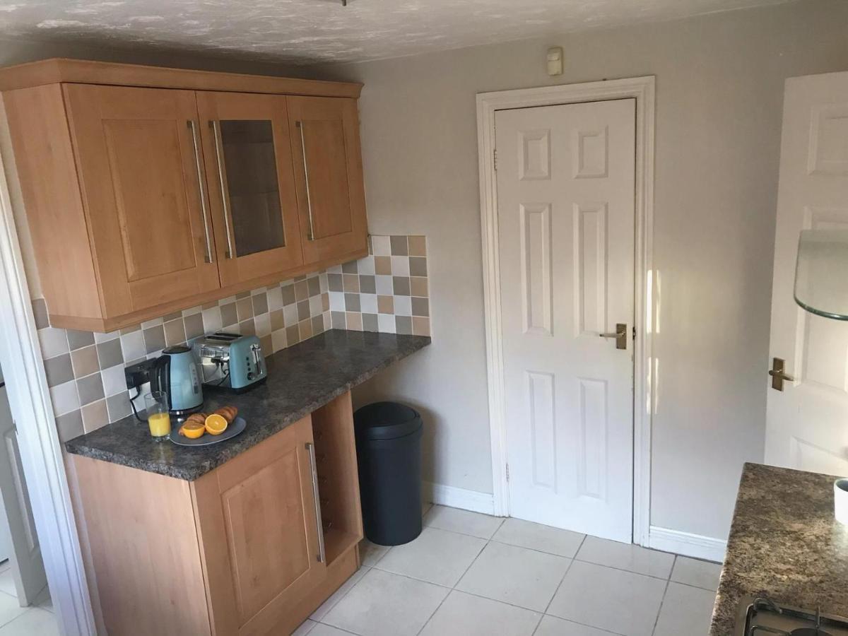 Chani Place Northampton Esterno foto