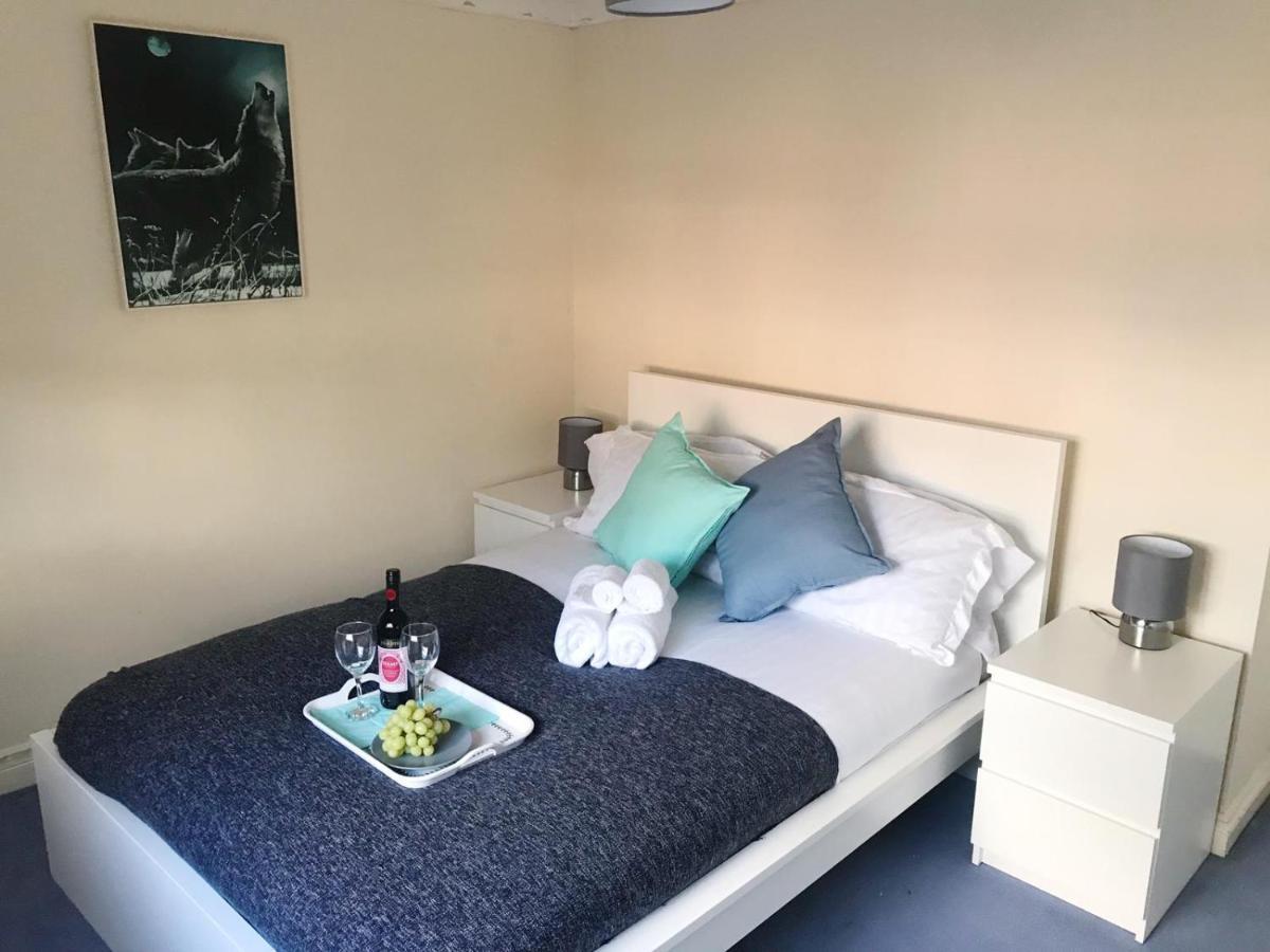 Chani Place Northampton Esterno foto