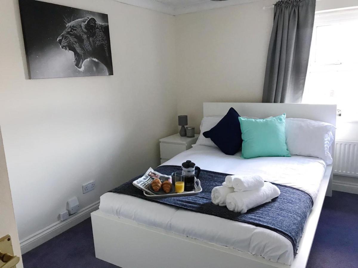 Chani Place Northampton Esterno foto