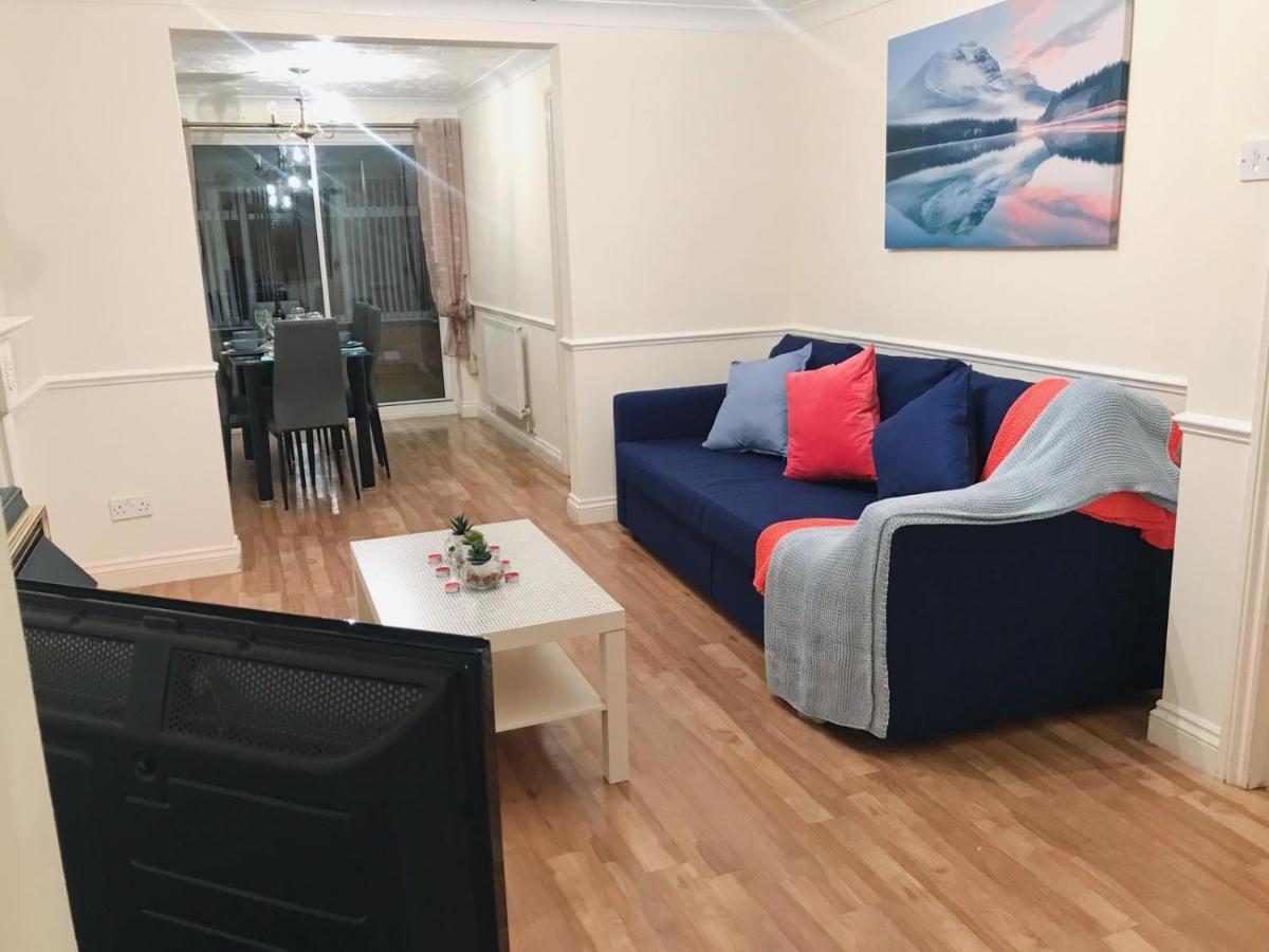 Chani Place Northampton Esterno foto